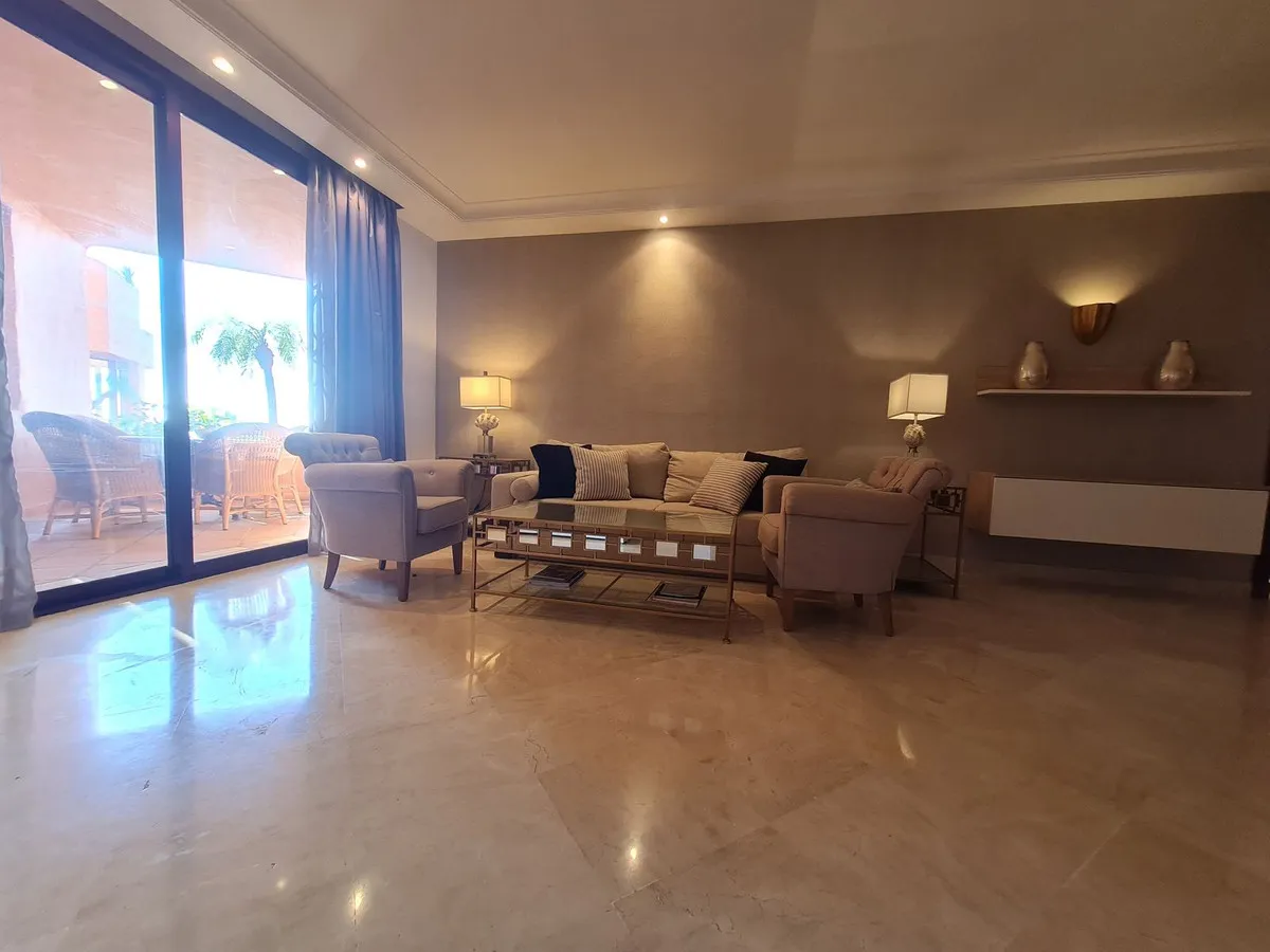 e0636f44-42c3-4376-a930-40727d8b58b0