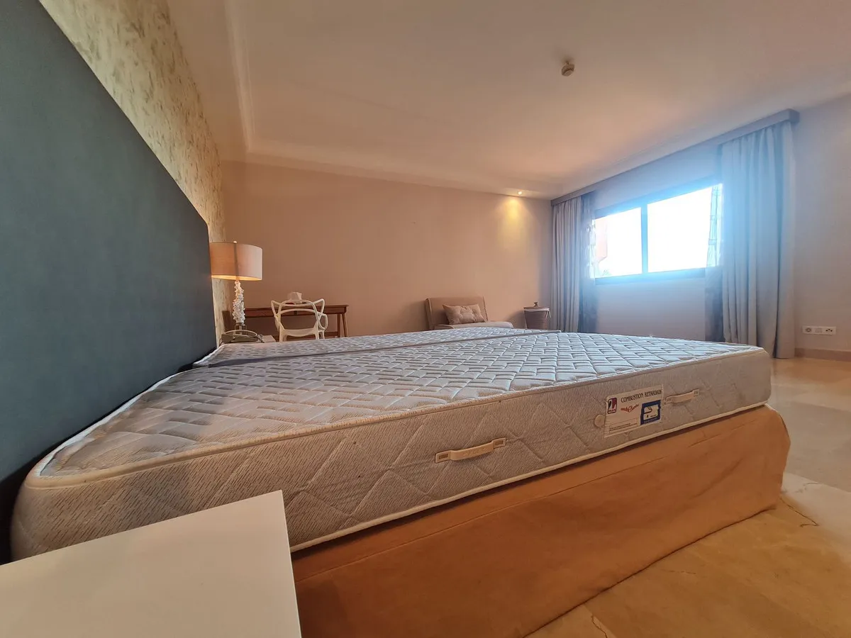 eeb8e39a-ef3e-499b-86e0-53c11b4edaaf