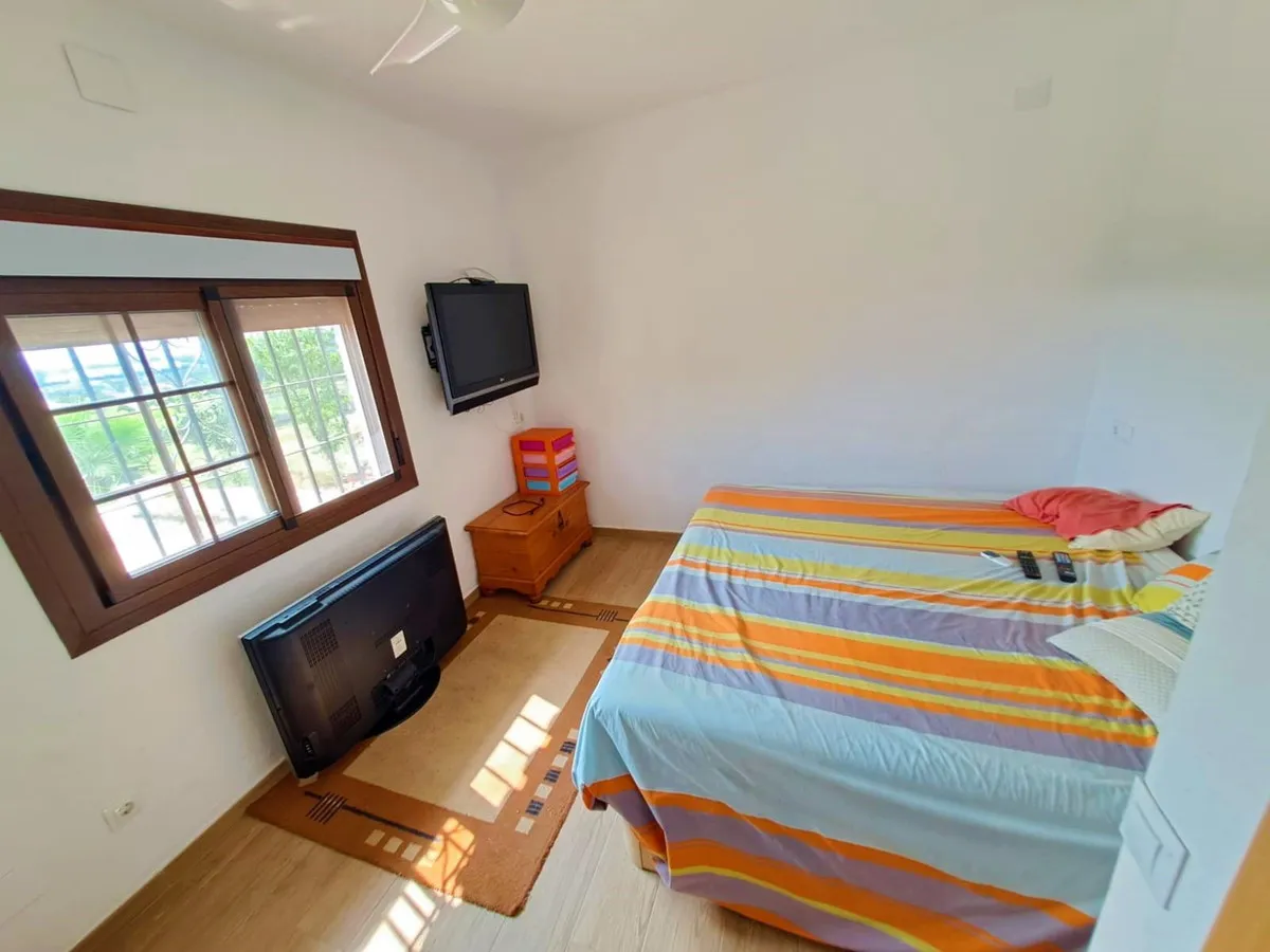 2c37f807-12d8-4ef7-98ae-7d8e7d6fe02f