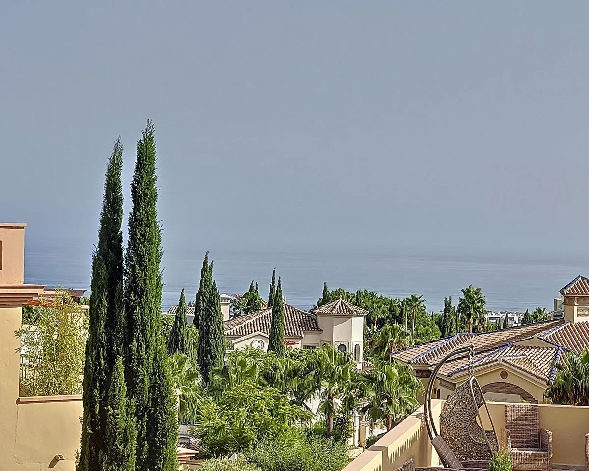 32946e62-212d-4698-ab0d-613df9d73f04