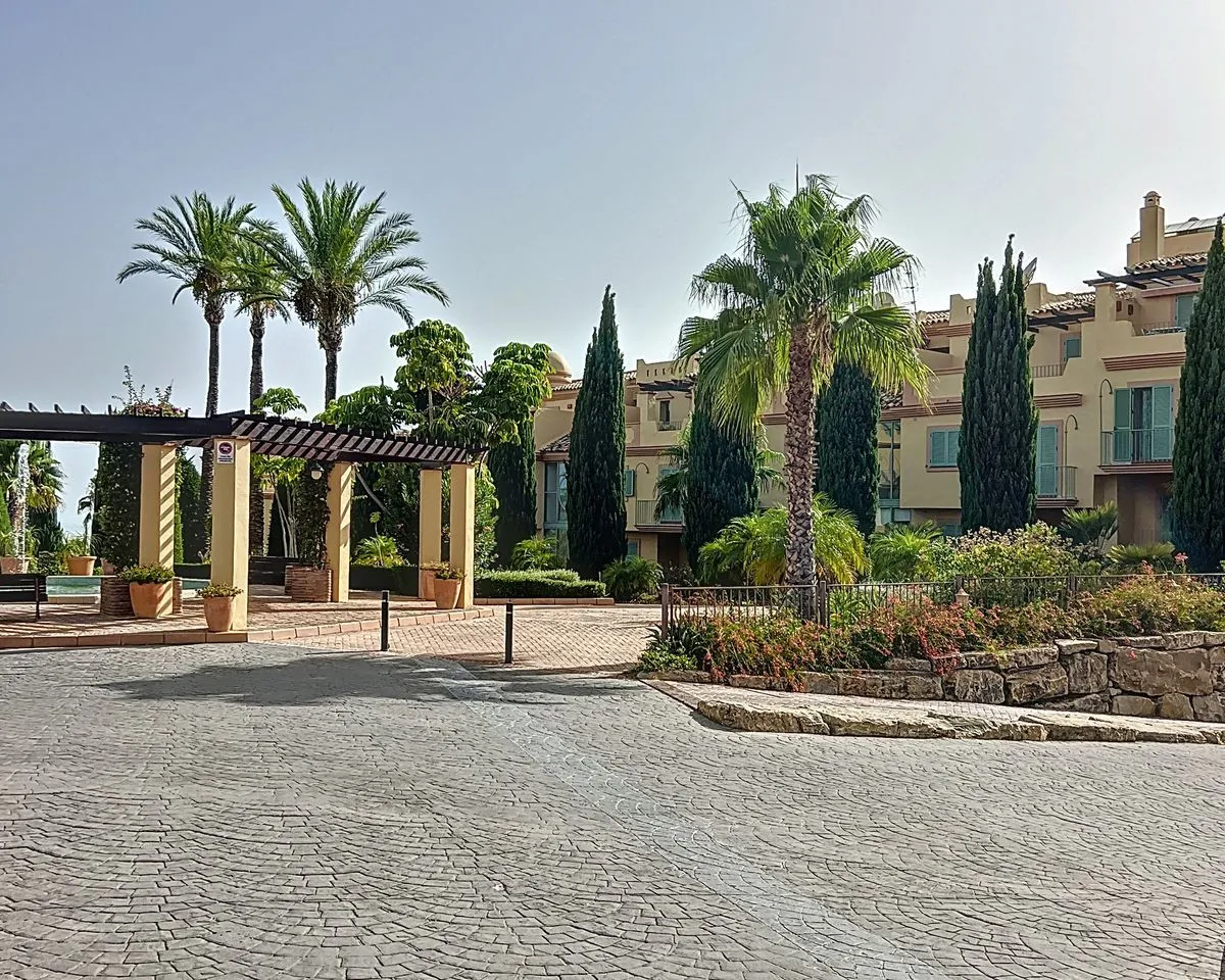 55b48379-2cab-4506-9989-39cc787f28ac