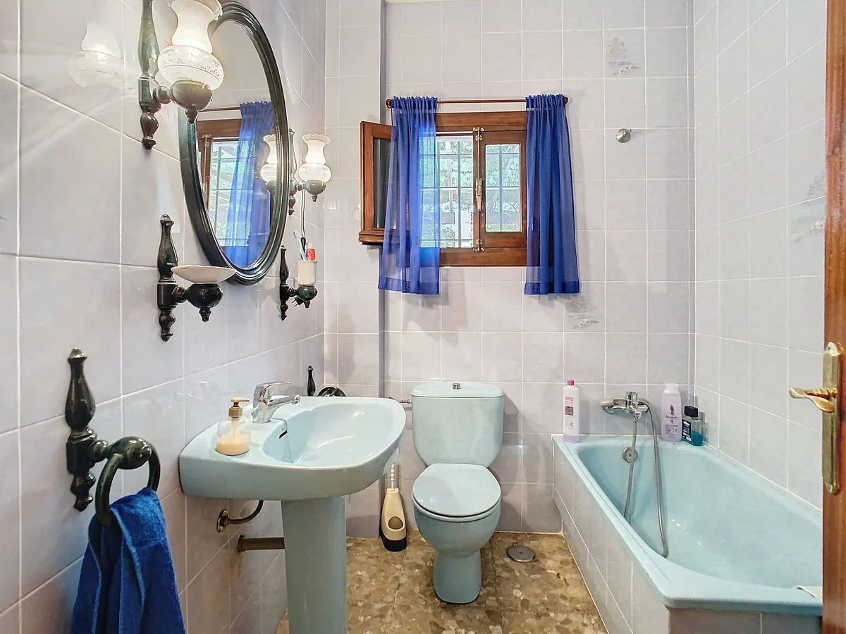 c764774a-355a-4ef6-a72f-229ce7e993da