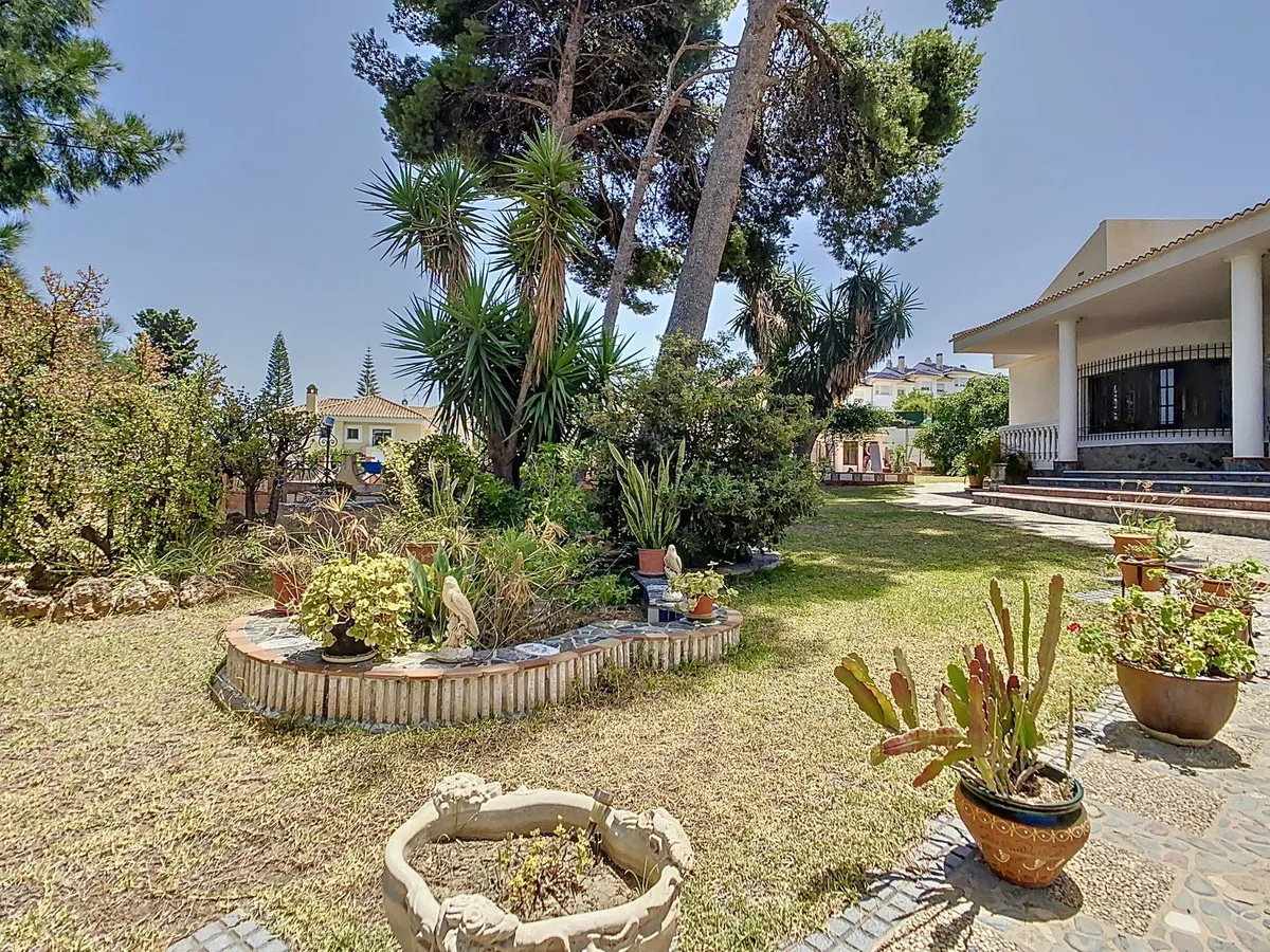 e5131b6e-66b1-4749-a00e-151d6d72ff67