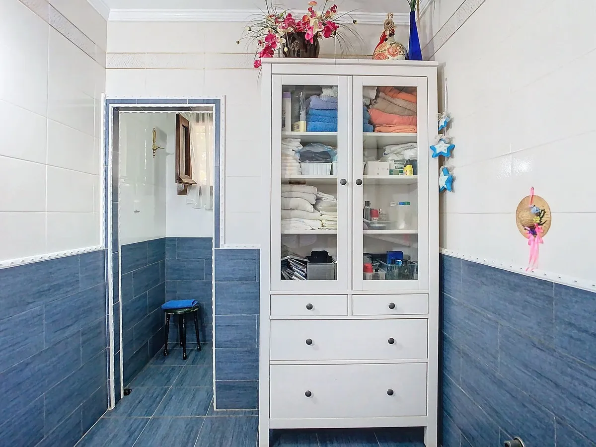 8247bdd0-05bf-41fe-b941-dfb5bef5cd78