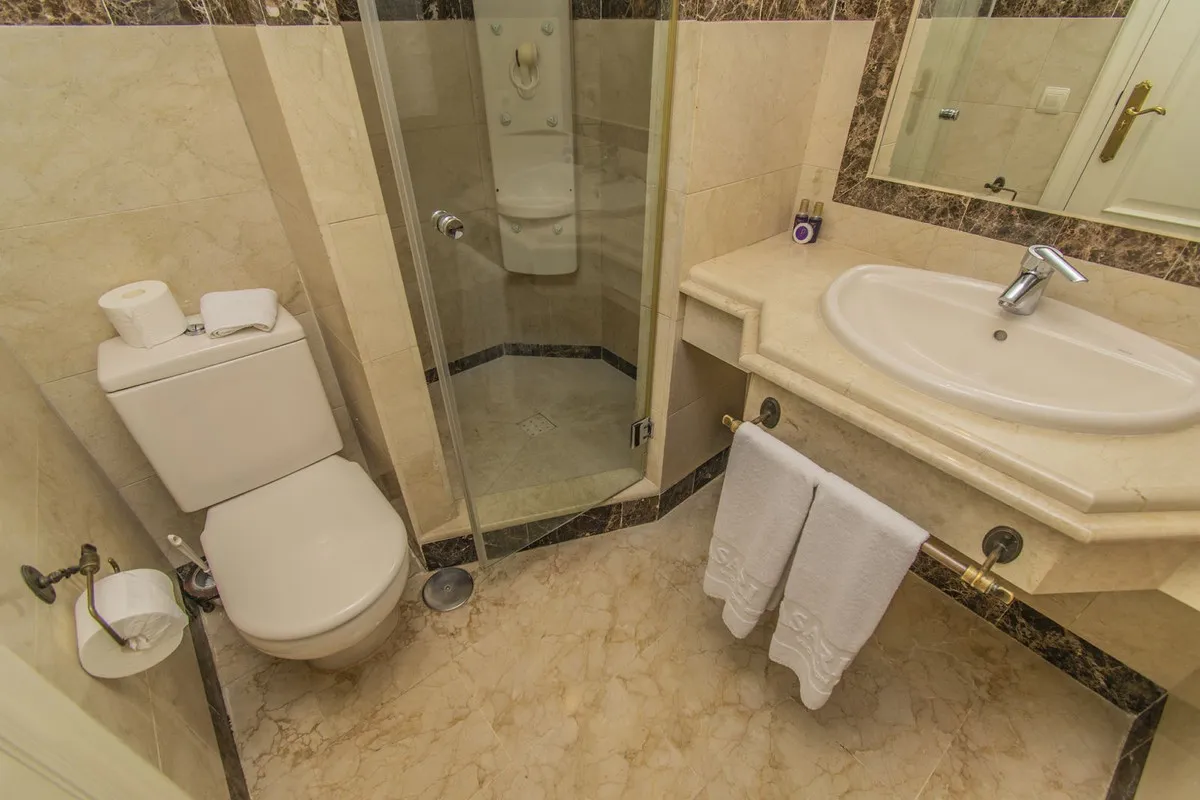 983f811f-ba7e-4a4b-840b-6303b4f4a2dd