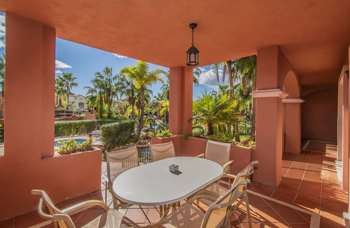 a09473eb-8c05-49ac-b393-6bc1ecc90f87