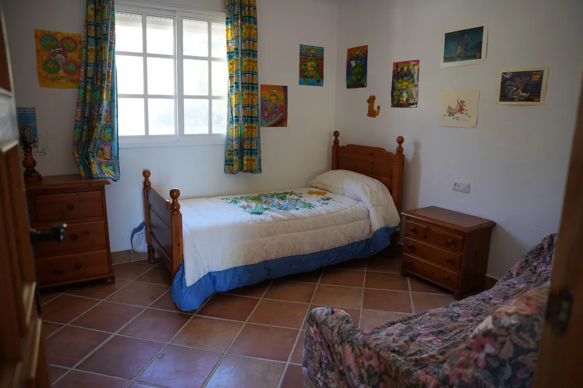 19afae46-8b55-461e-a10d-0433d8742d3e