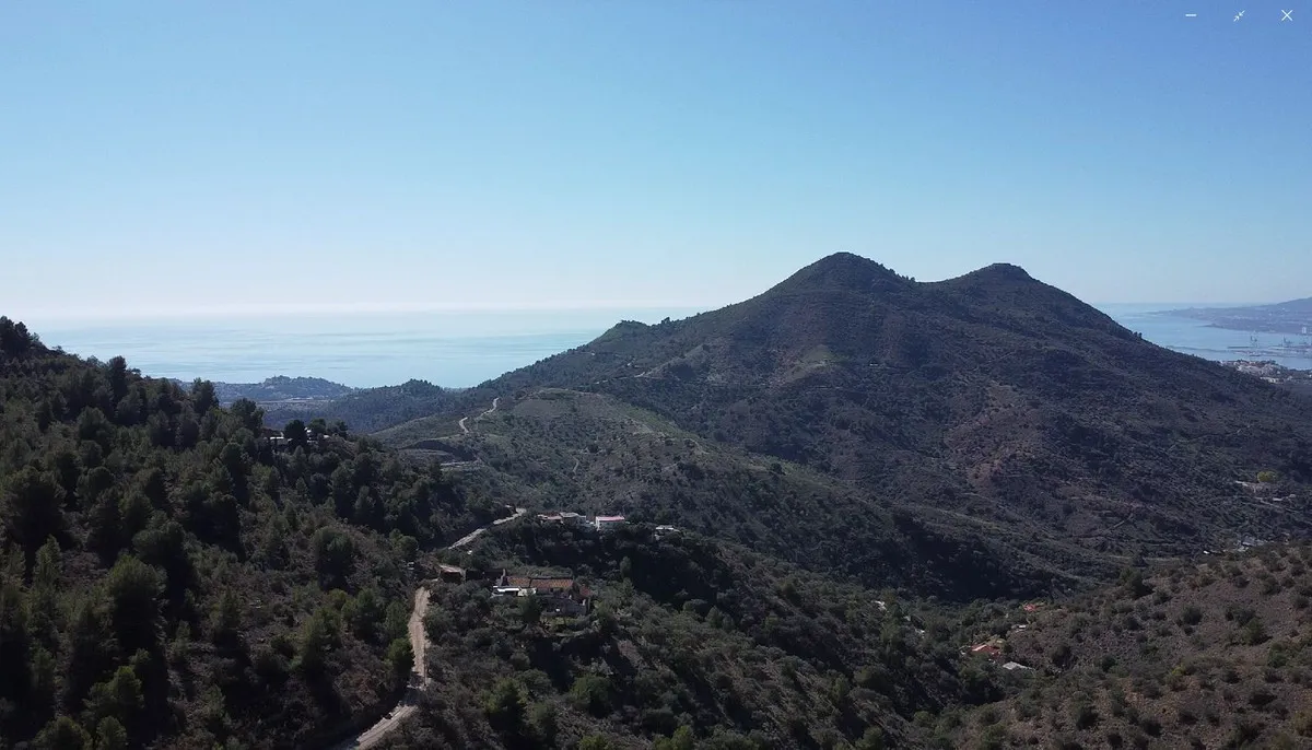 3a594951-1556-4936-a385-1d99e3bbff9d