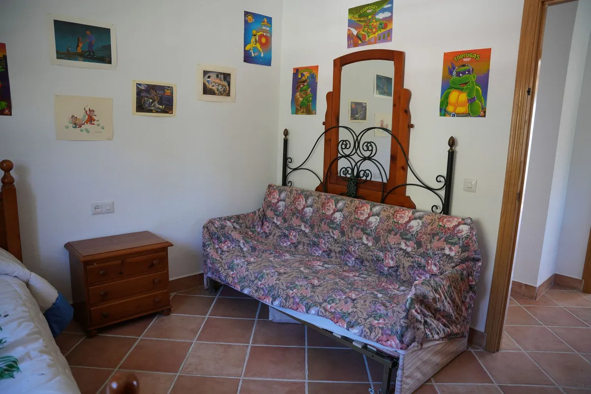 5305b2f8-bd91-4b50-922a-5ad179a3d4b5