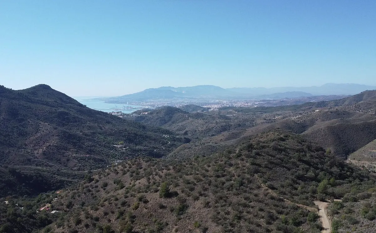 846c04d7-ef1d-479f-a719-745901f20502