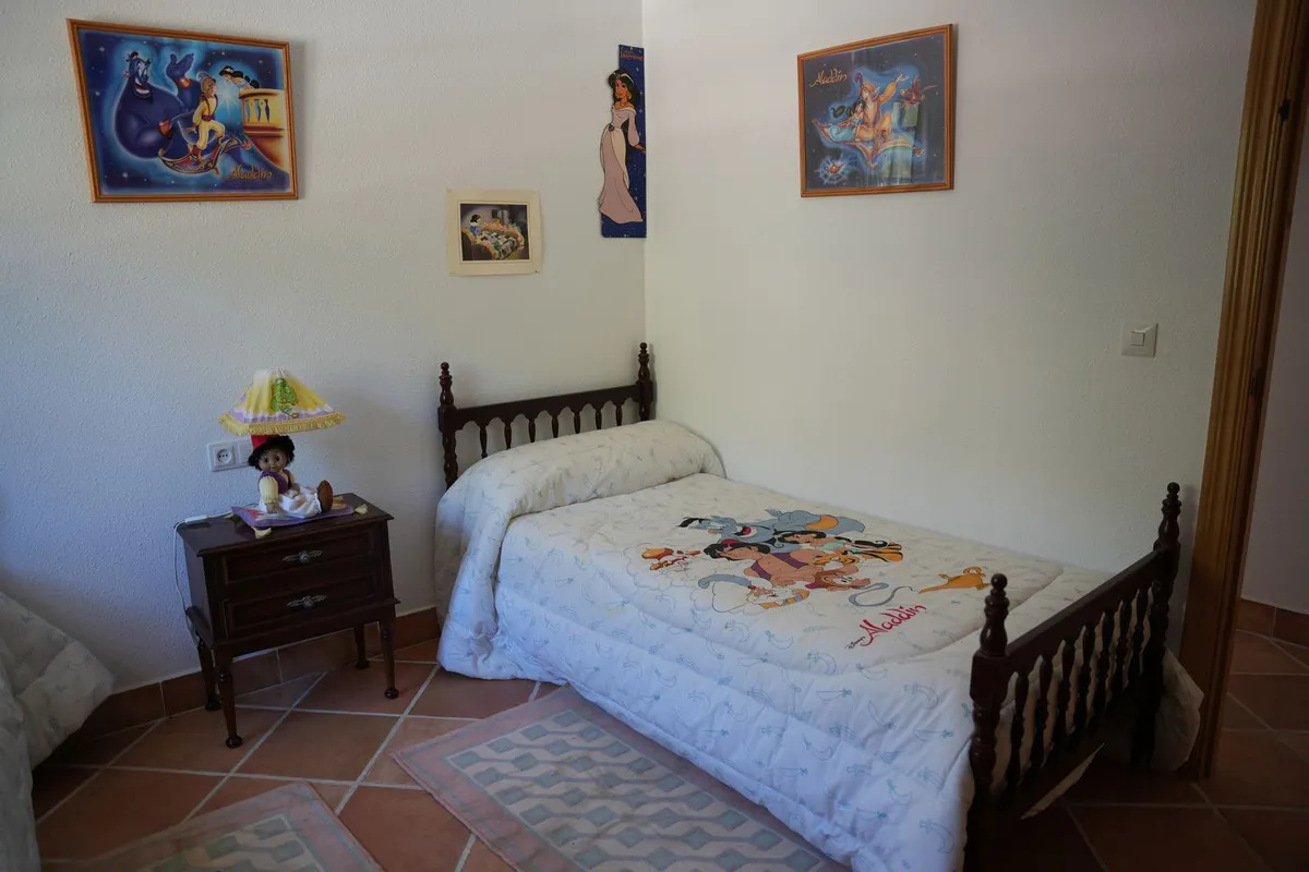 a19fecfc-4e61-414c-b758-90a93485ff8e