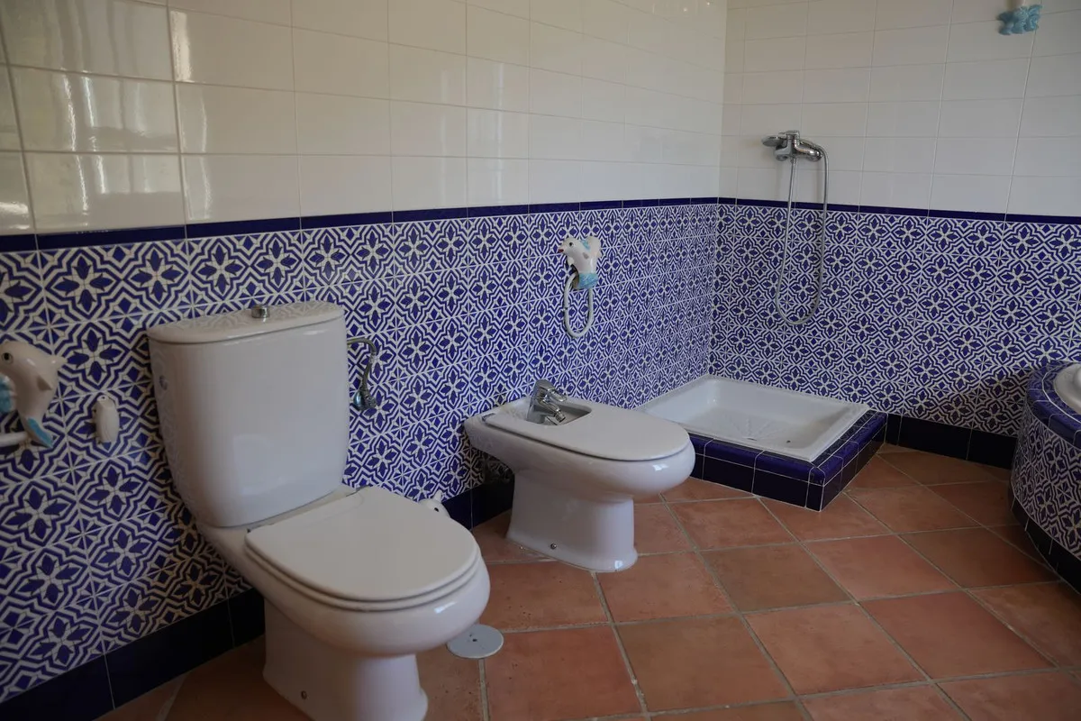 e7c7144f-6c08-41f9-a698-35ec6c209316