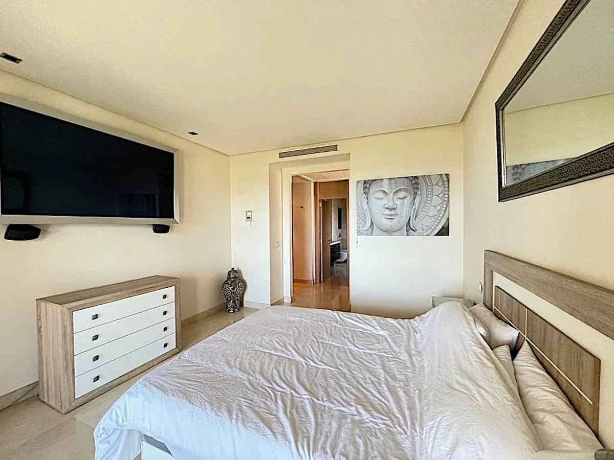 b79619d8-a046-41ee-a28d-0a835421c75a