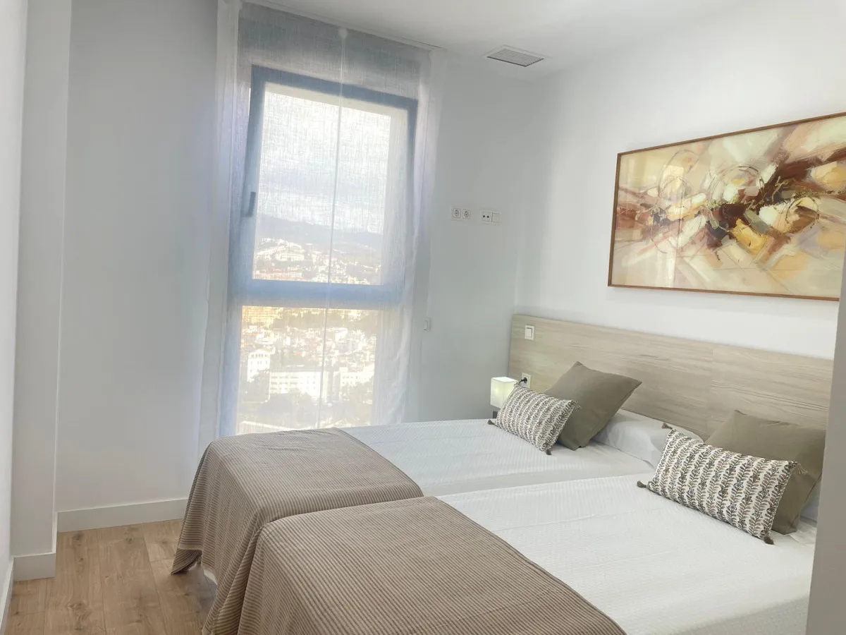 21d00921-c8c9-41d8-8391-6b4f70064584