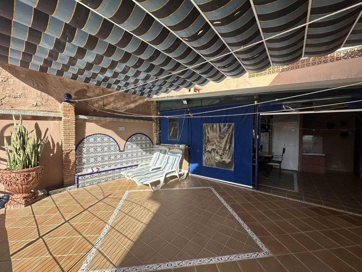 d604093c-5ad1-40bd-8d58-fa443c599886