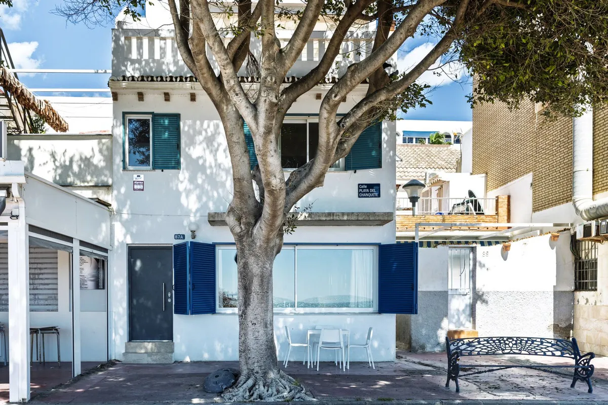 653dc7a1-3f32-4fdb-a883-117a5a9e17d0