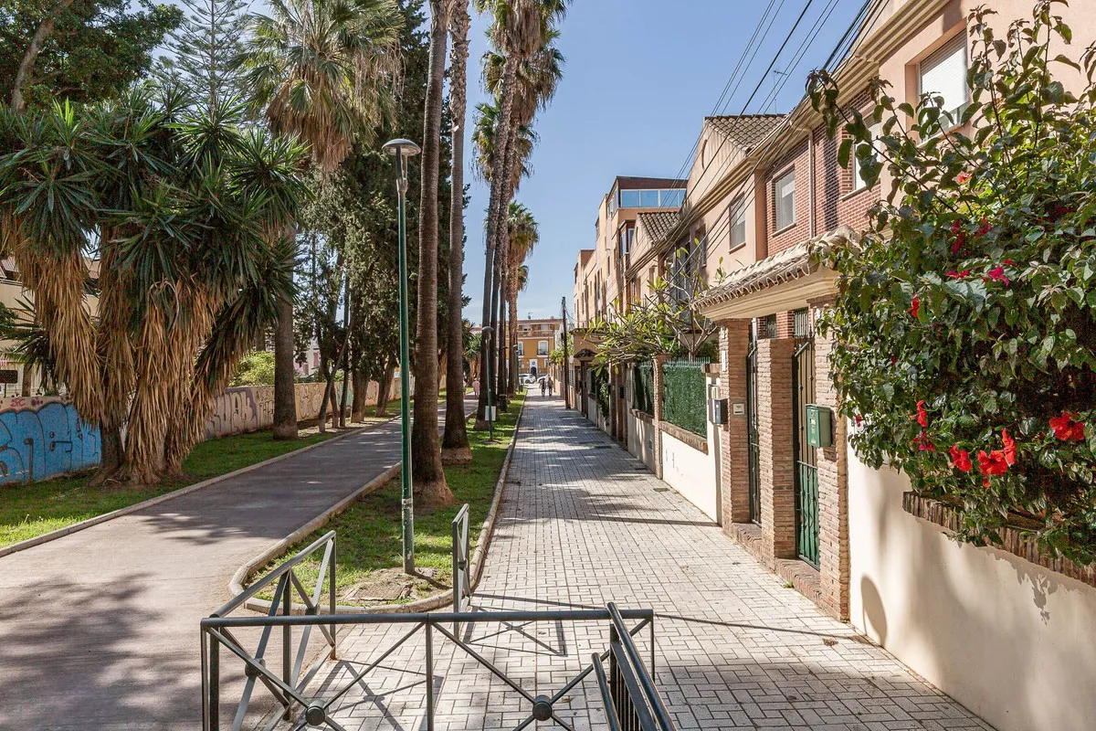 ca952d12-0dca-4c39-b106-879e1925788f