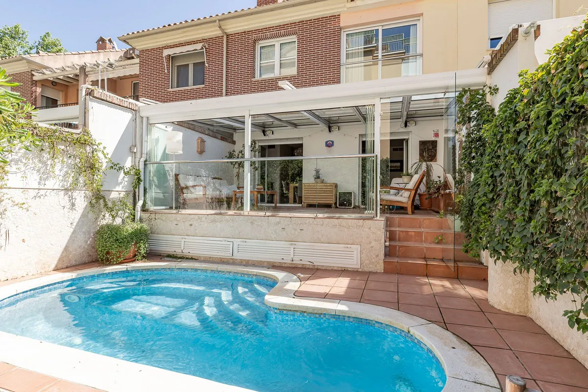 cd7a7fb2-186a-4cc3-a30b-490bdfe1c924