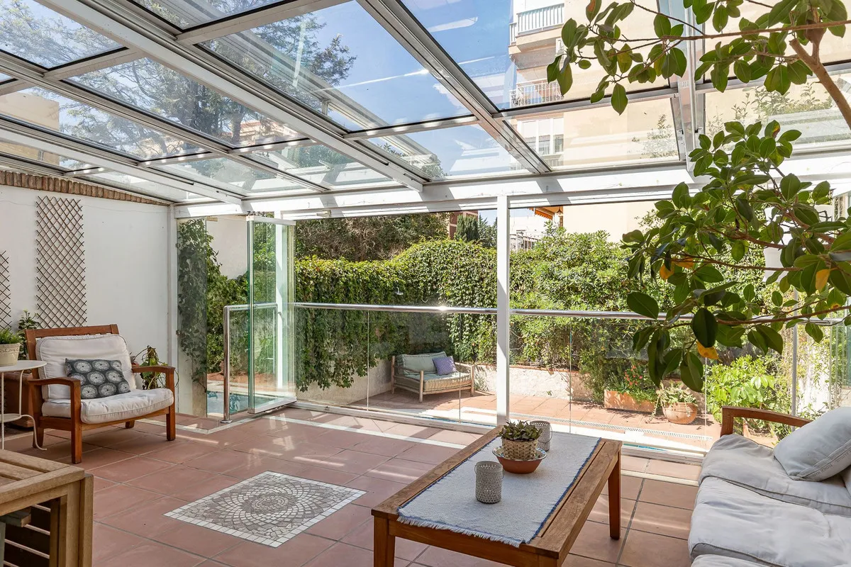 ce6c525b-9af1-4d74-a93b-6e51f7f0c162