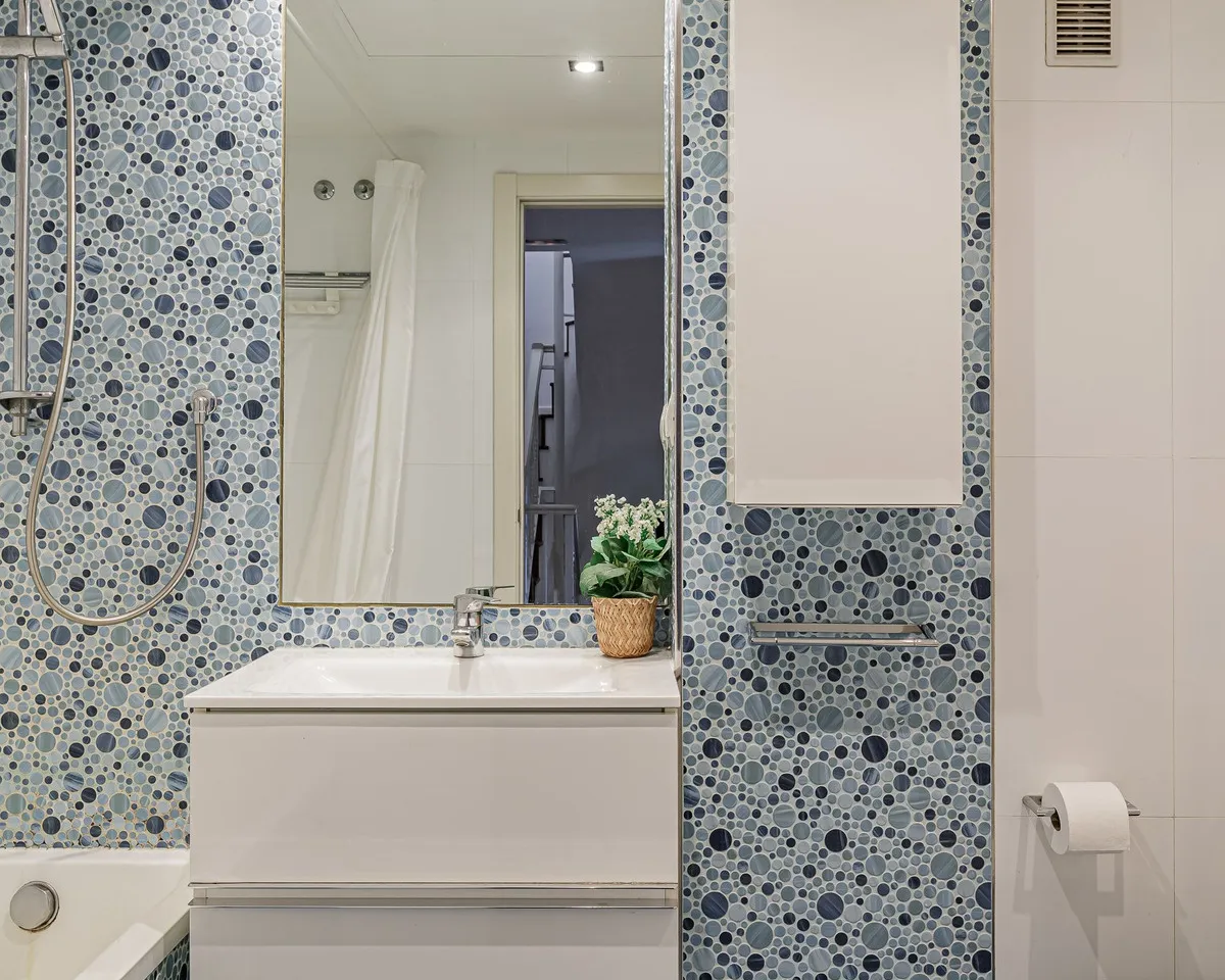 db0a18eb-09f7-46ca-9e3d-fab3c0191af5