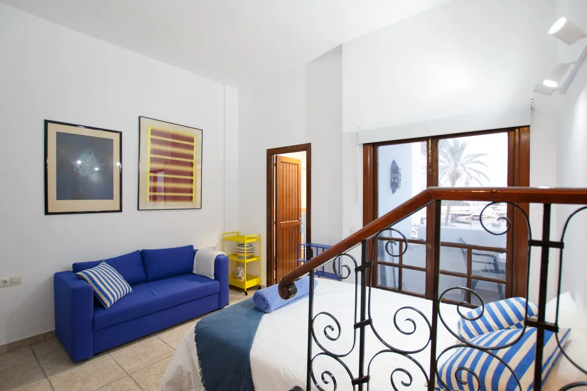 01643b49-52de-41bc-88b9-0b414fff75cf