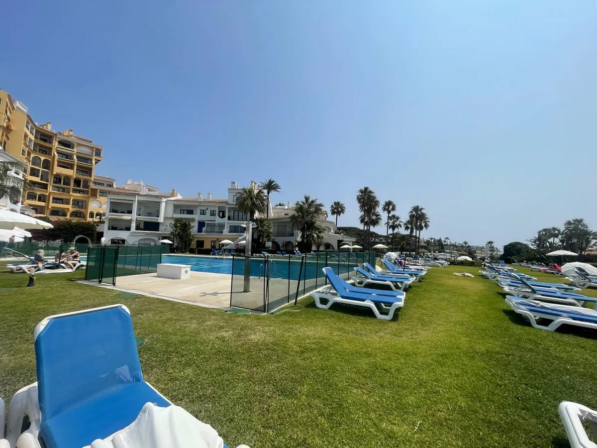 9b237595-7c0a-4f03-b5af-53347ebd8443