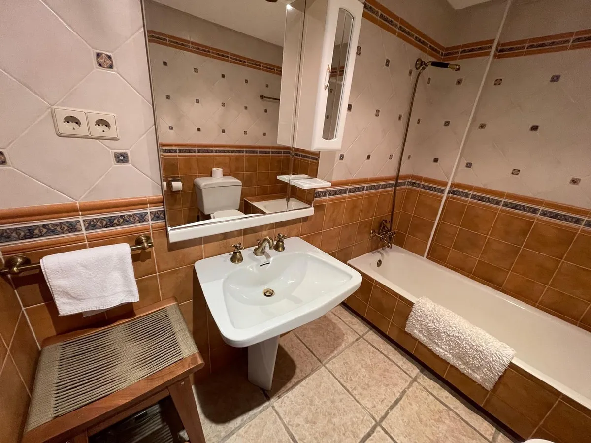 ac2e8b38-2da3-41ea-bd4e-e3ef79fc4d3c