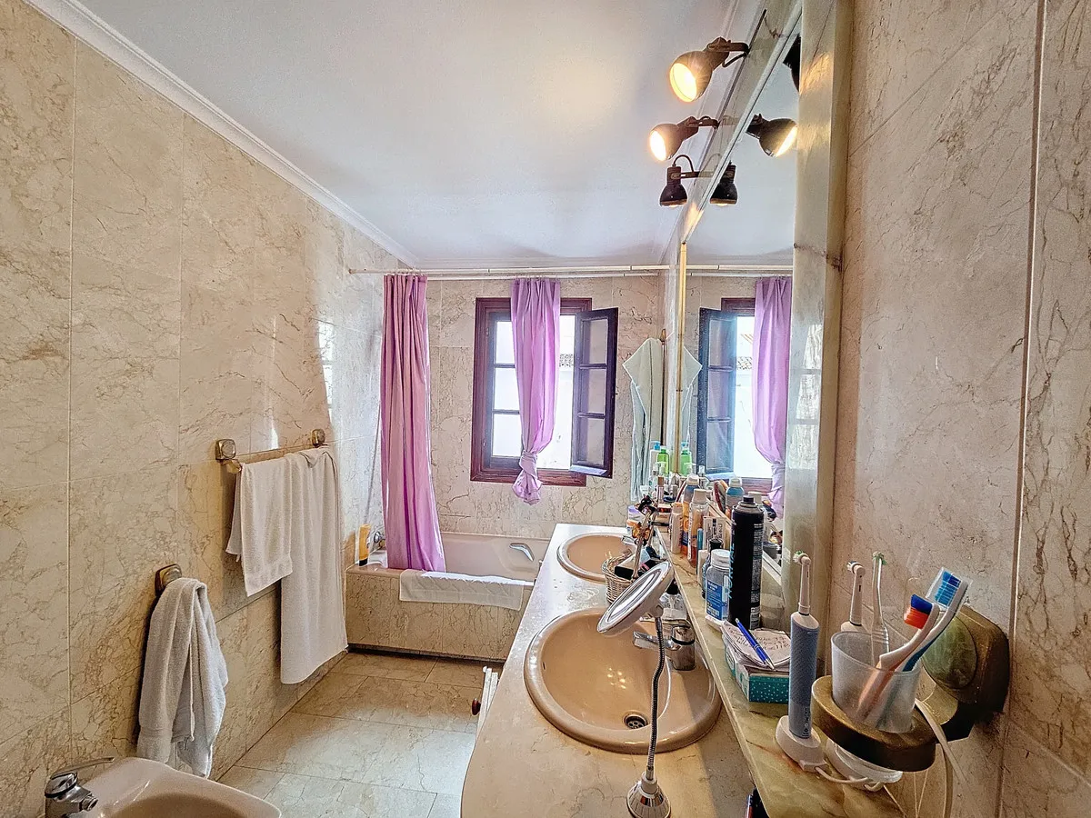 1d875b24-e4ba-4d29-8aa1-951b11c11ecb