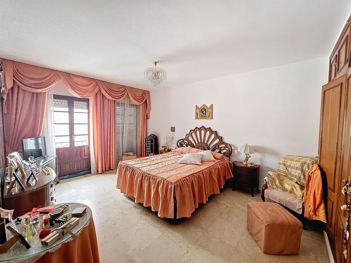 1e90c415-7709-4117-8dbb-e201394d0d87