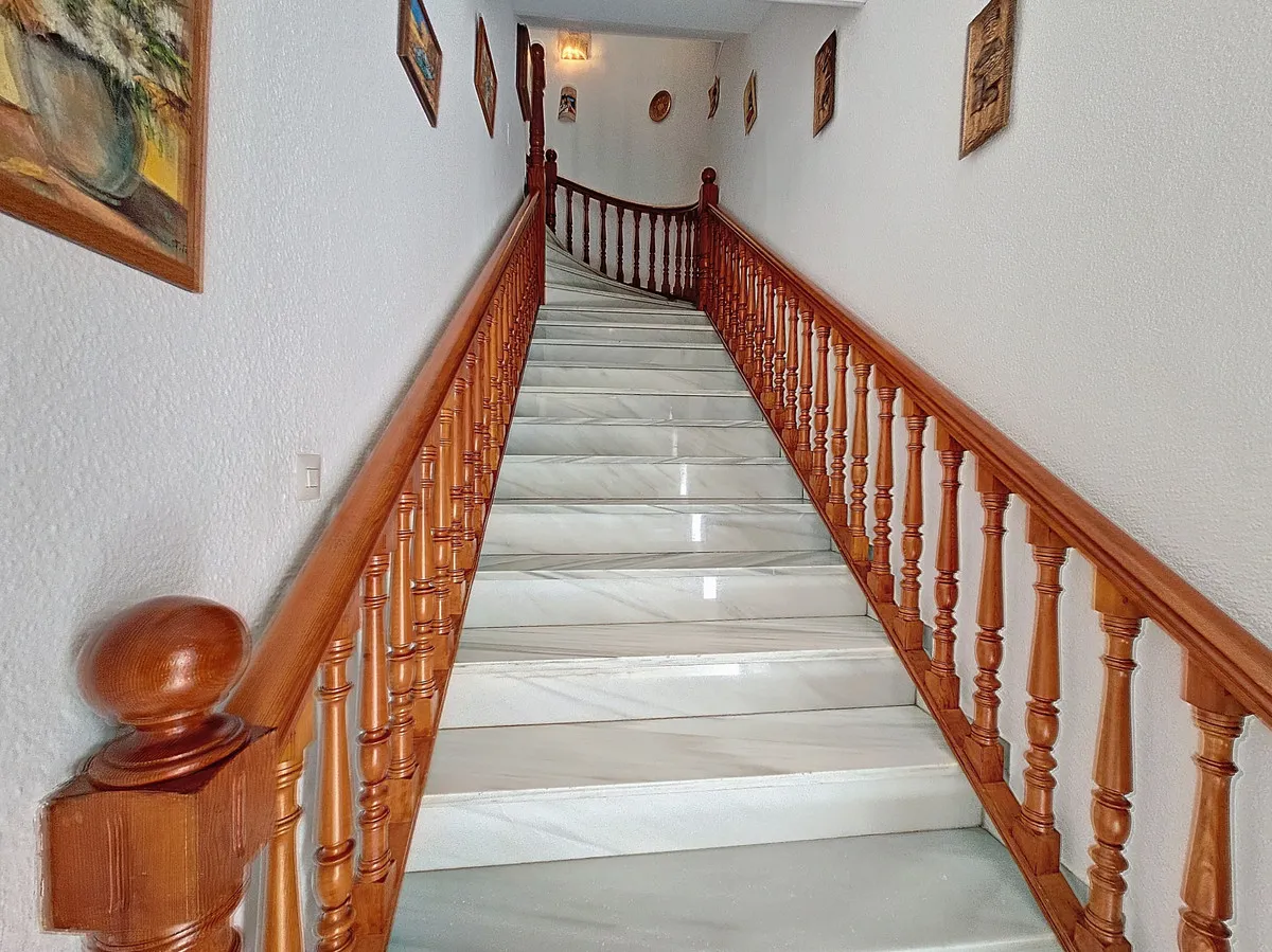 34a0a563-6841-4245-85fc-f101c20817be