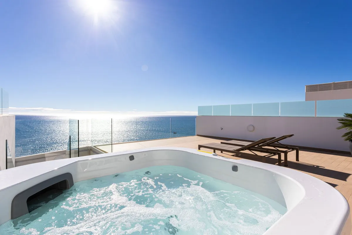 2a469cc0-1737-4ee4-b2ff-397b3f96e4ce