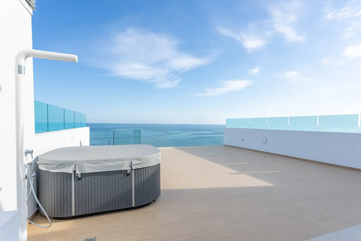 899ab9e0-dbe9-49c1-81eb-af172a4d0ce5