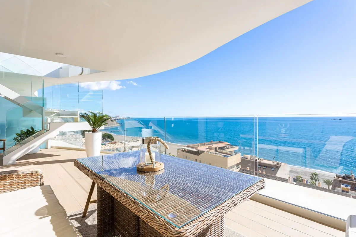 9280357b-65d5-4f64-8725-1556ca51fa55