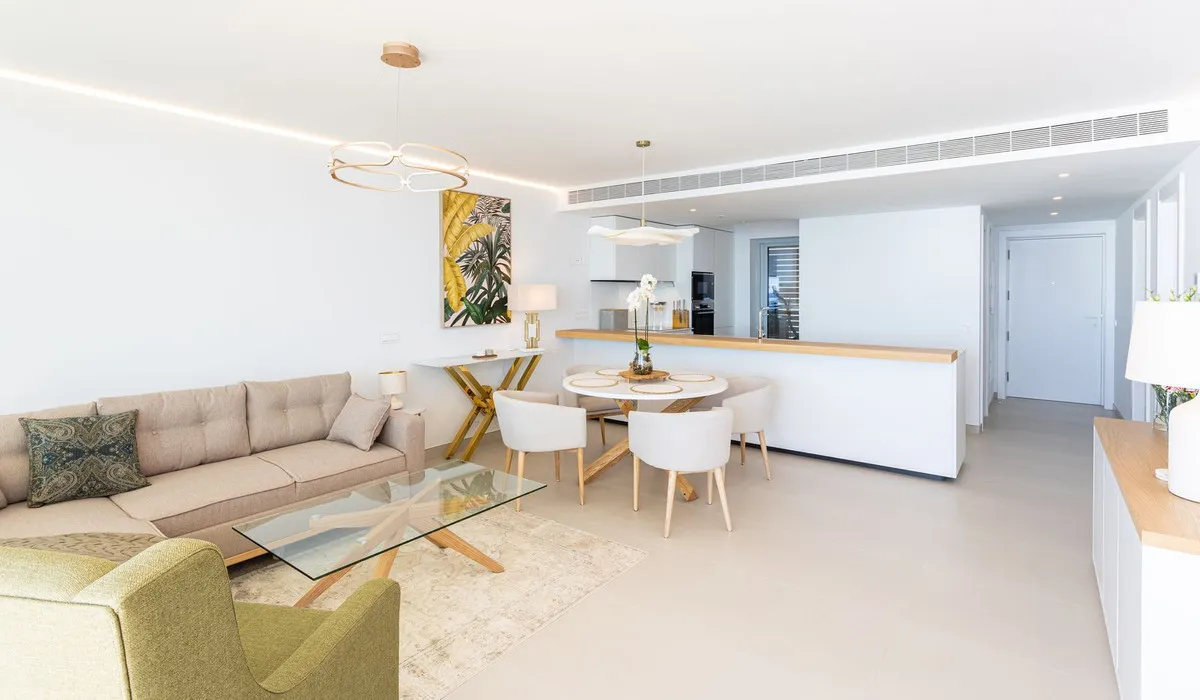 ee5b6a8c-35e6-4968-86c1-9298ec56a031