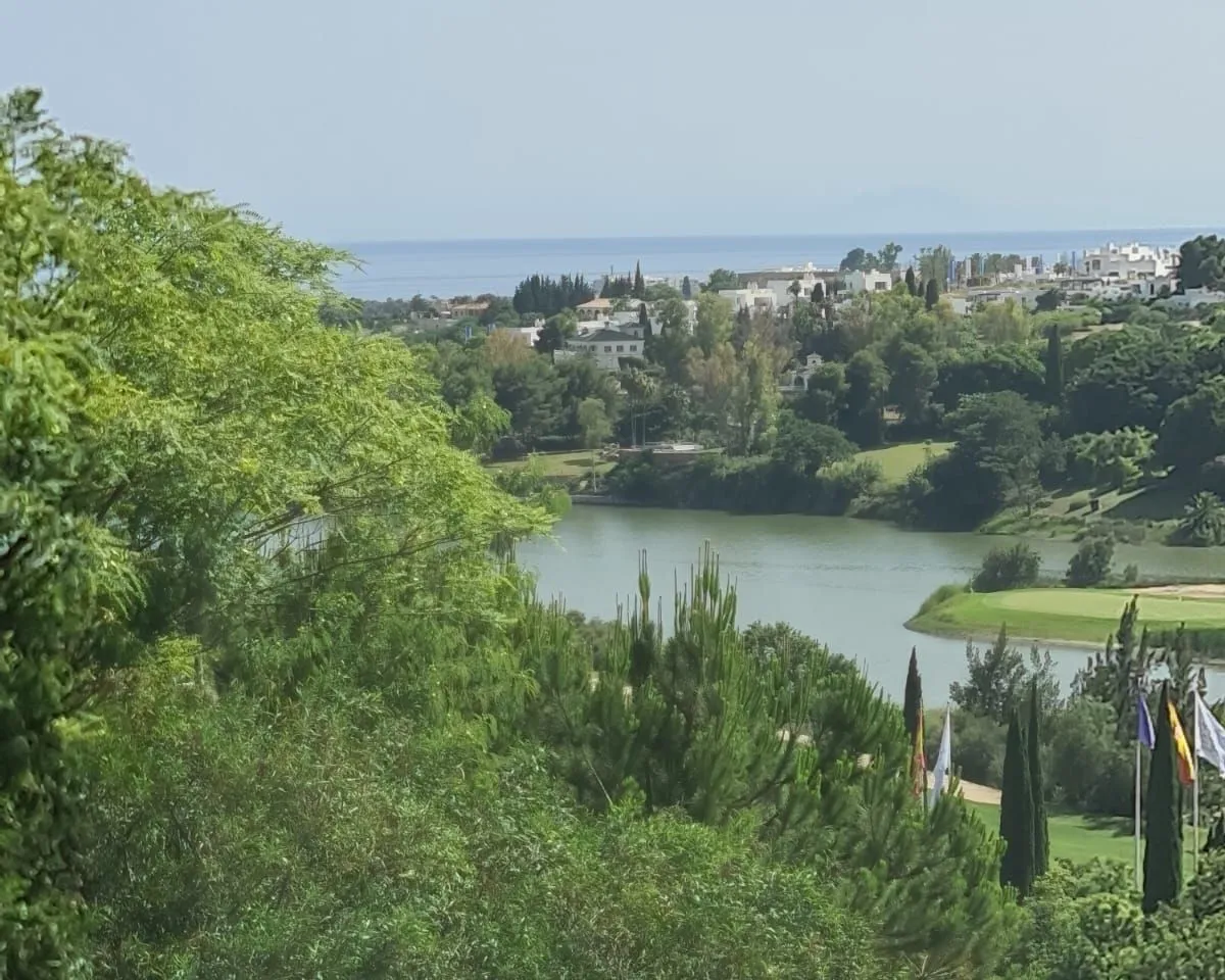 ce341028-eaf6-4268-b039-1e8571ef16fa