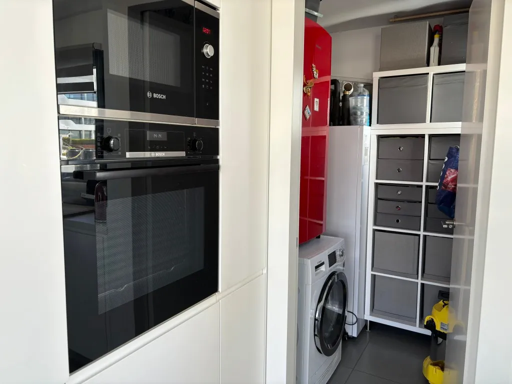 2be9ee6d-889b-42b3-8bf7-5f0704795a65