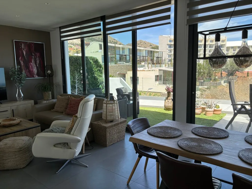 8622c379-0ff5-4789-a7ba-c9777e79caf3