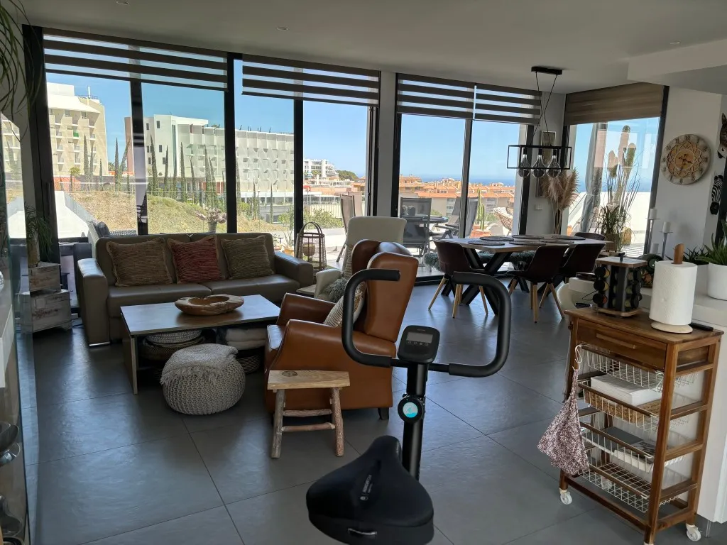 bf9eef76-15b2-4f2d-9c26-17f55119ae4b