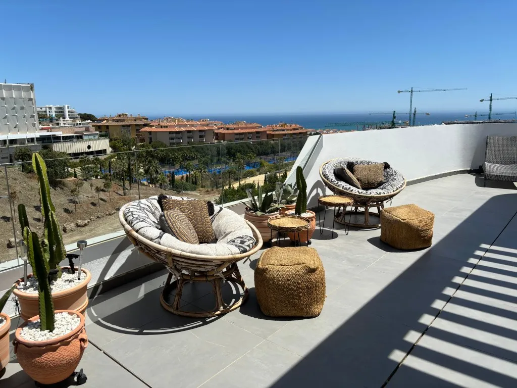 f6fe20ac-db0f-4332-a9a9-ce5be7a4b67b