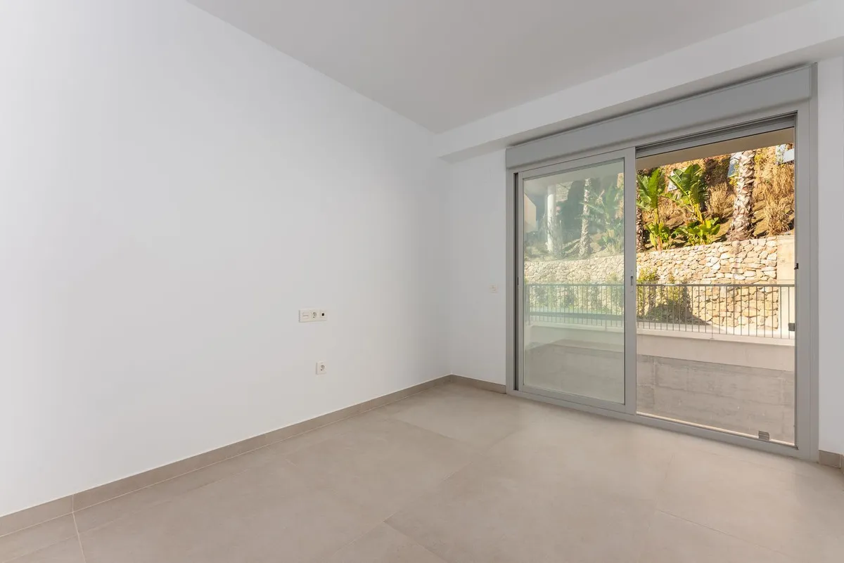 e4ac4f5b-9949-4fb3-8981-22a03b9e0688