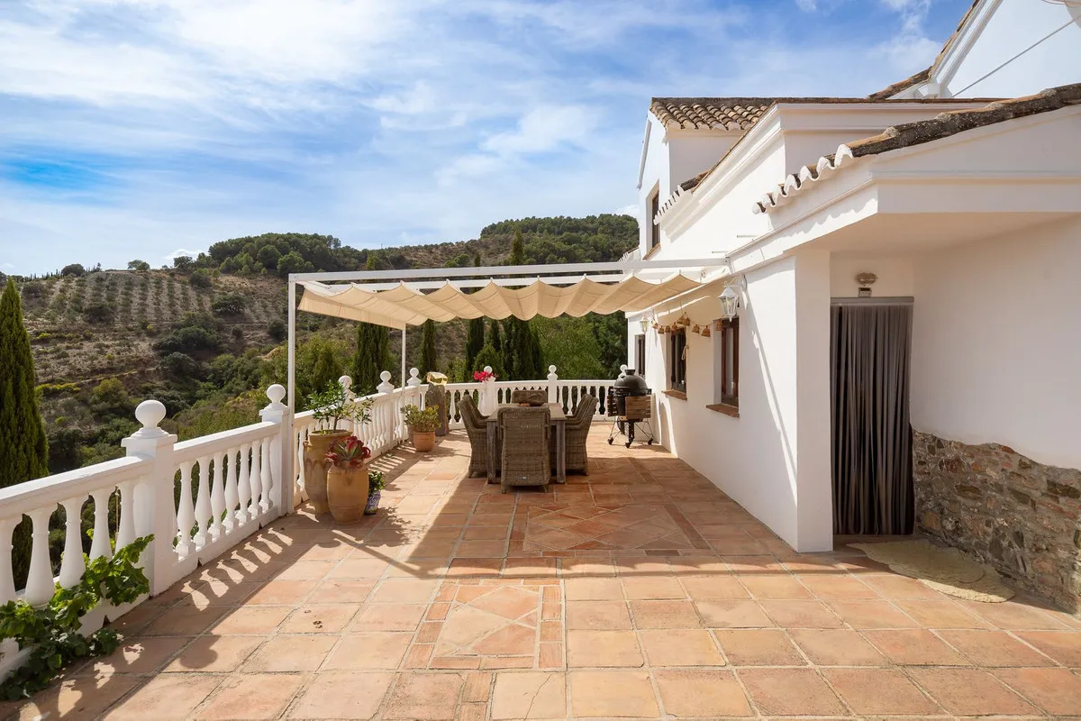 215dc7ac-3408-46b5-808c-035764cca780