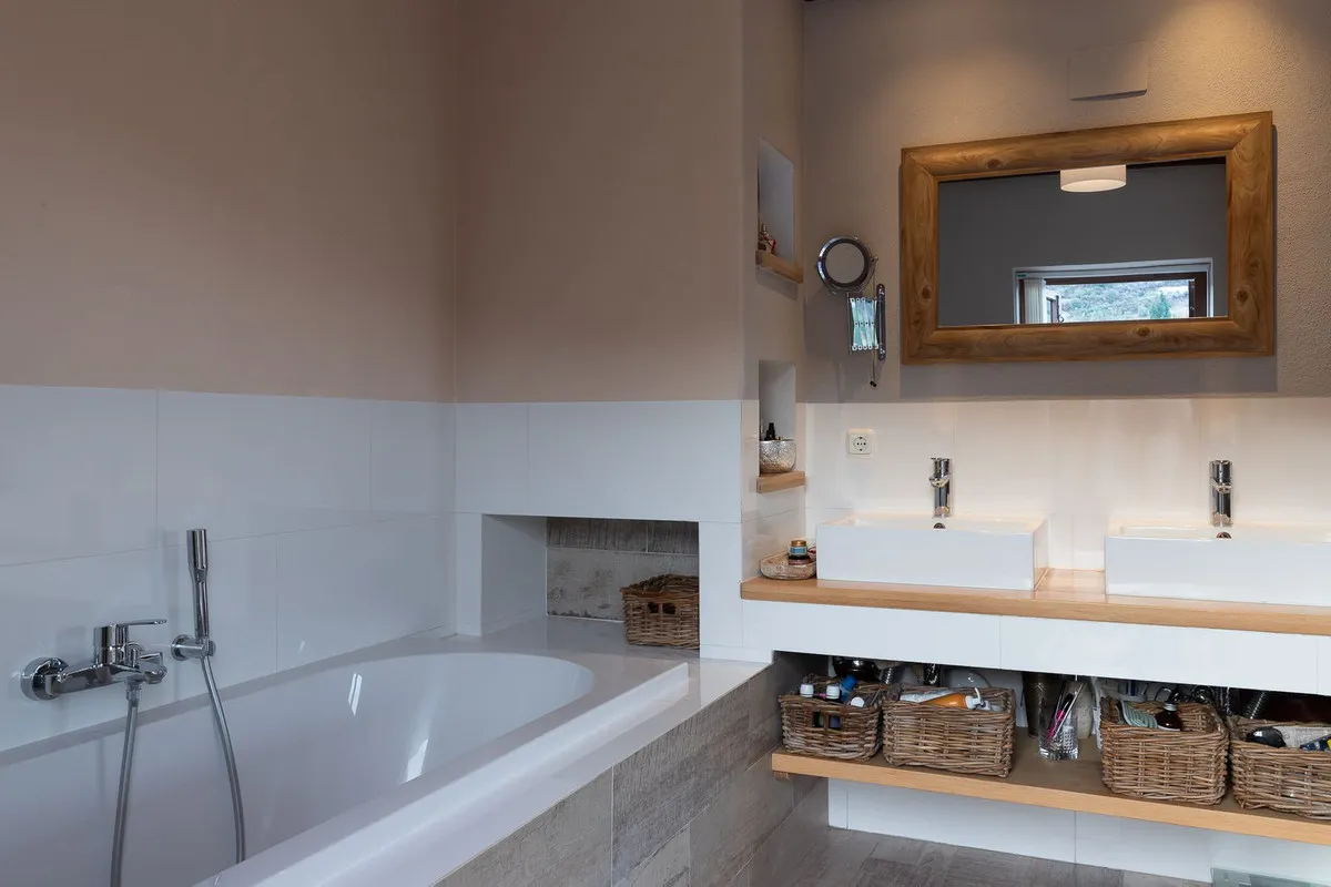 26b7c056-e66a-4fd1-aa7b-d96bf5e57597