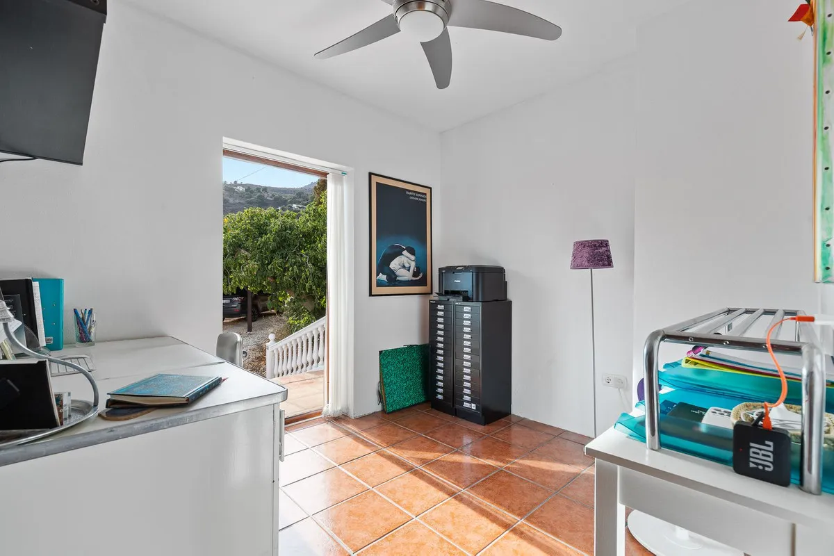 306713df-87b6-436d-8cd6-0e13316a4411