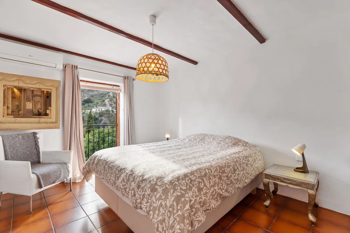 5845c763-492c-4261-9705-cc3f8b5fbf70