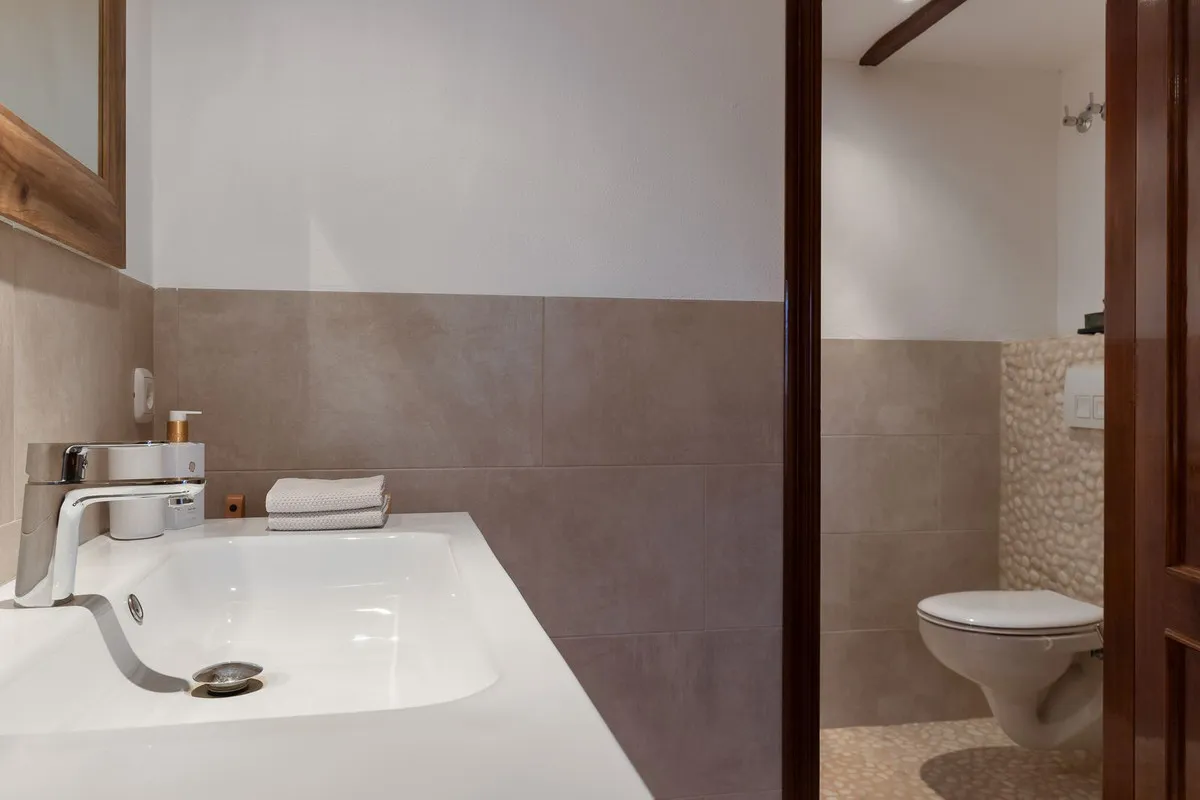 5d8c0260-815a-4d2c-ad32-0008b21ff458