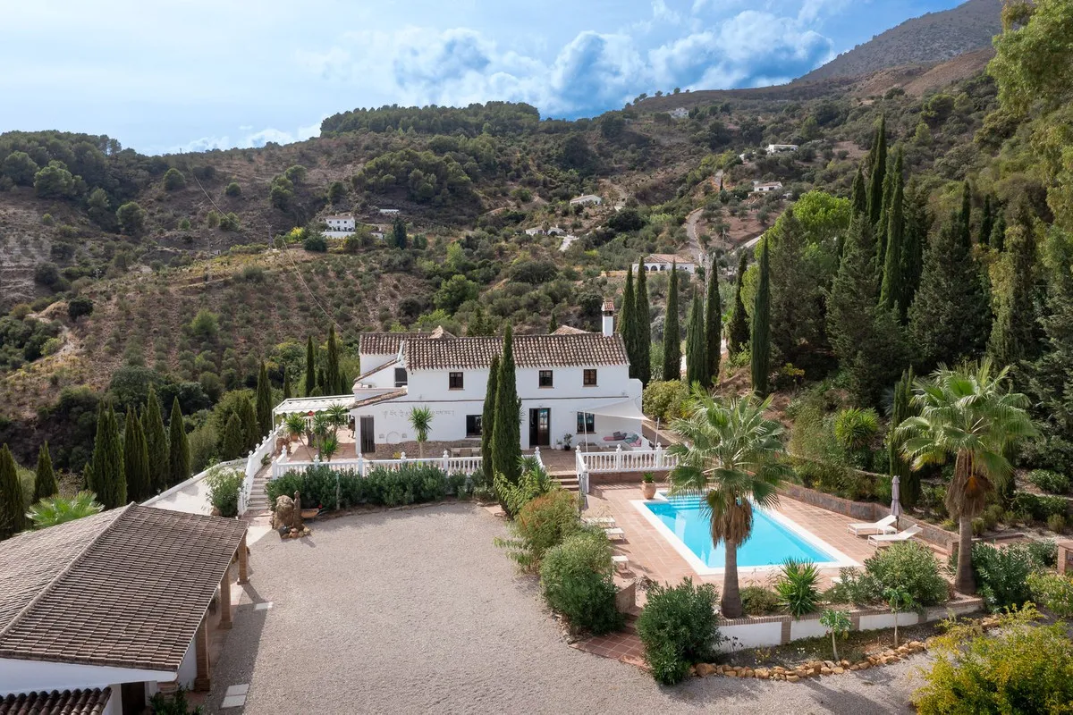 9557f085-1d84-4127-b0a8-9cef04ba66a1