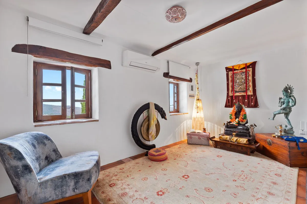 df9f5ef5-5bea-469d-814a-eaaab055b8c3