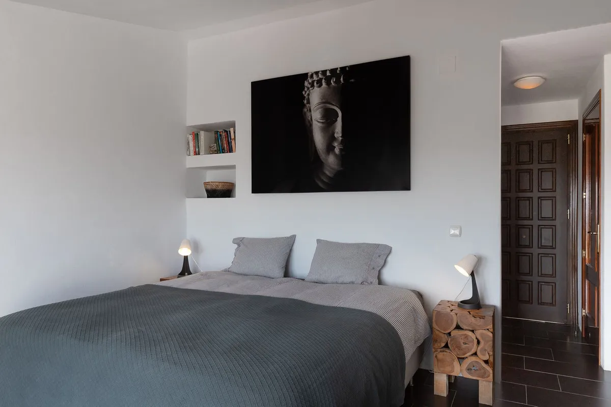 e8da817a-1752-4571-b3a3-0d07a568331e