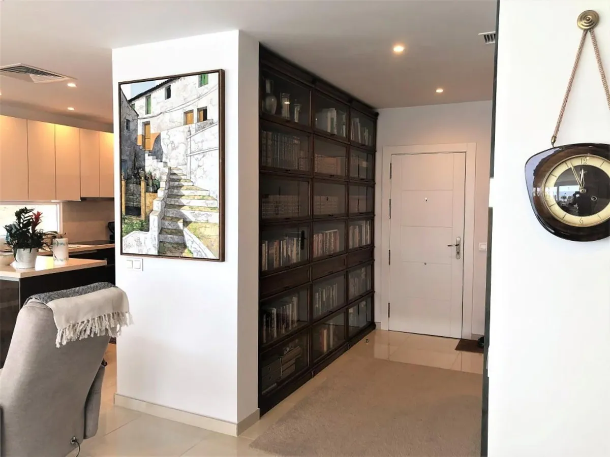 08f00e83-92eb-49e6-93eb-05f9e8af73f7