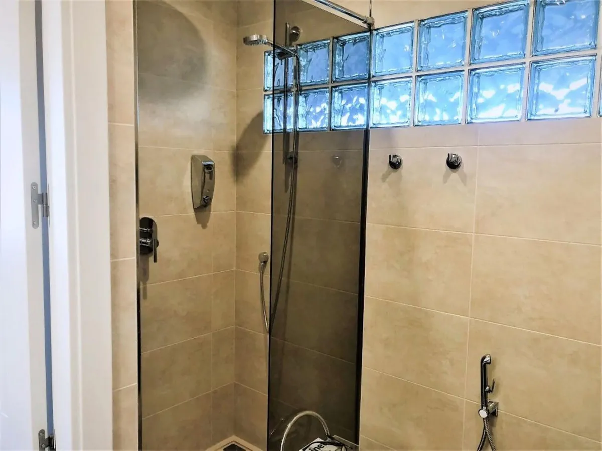 f66ae17b-944b-45e8-bd5c-56e812154a2f